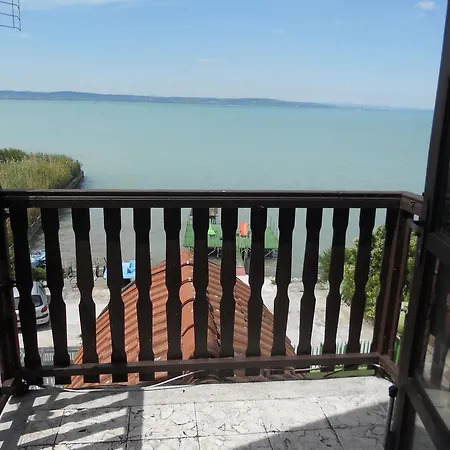 Balaton153 * שיופוק